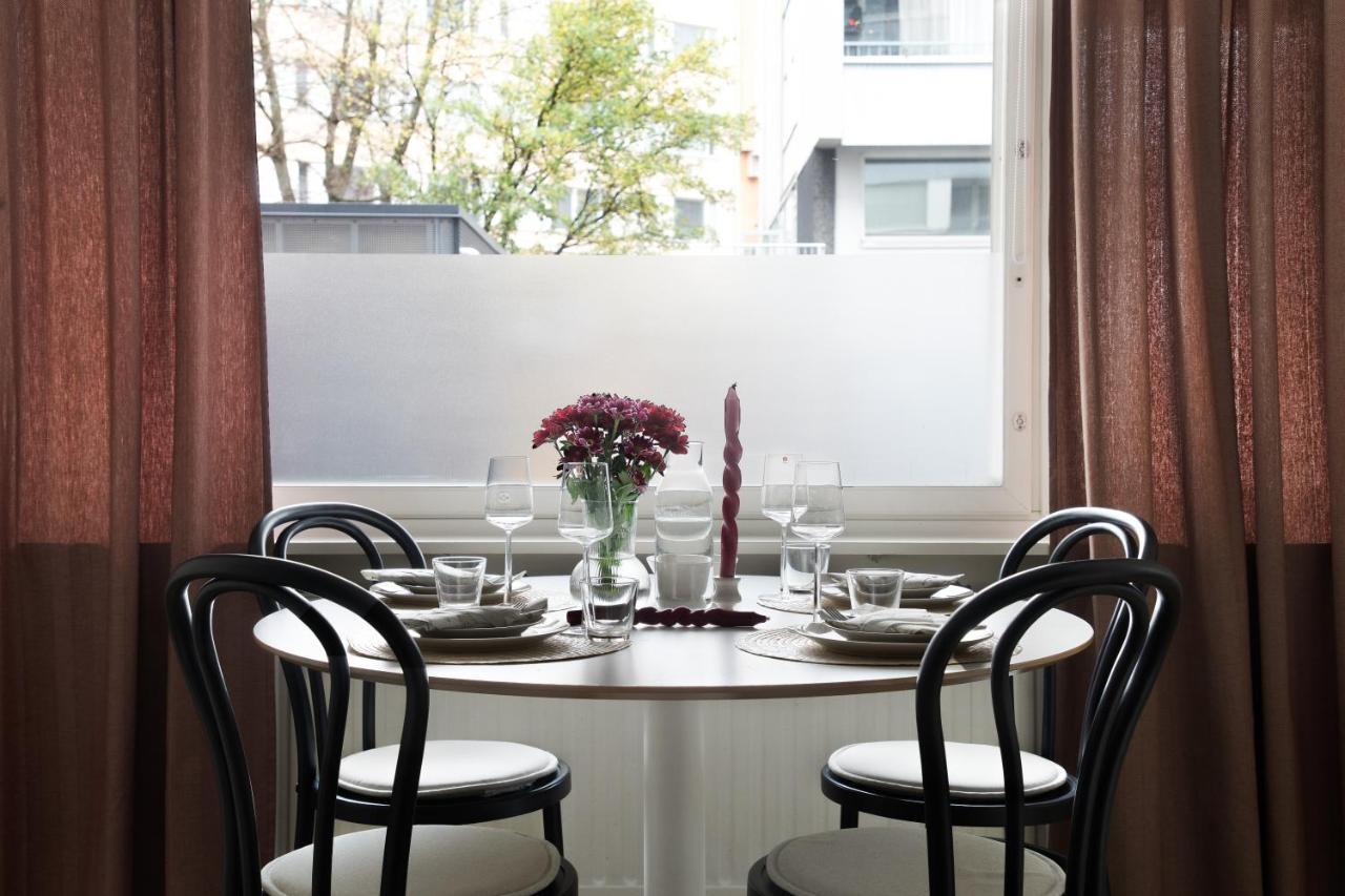 Trendy Nordic By Tram Stop Apartment Helsinki